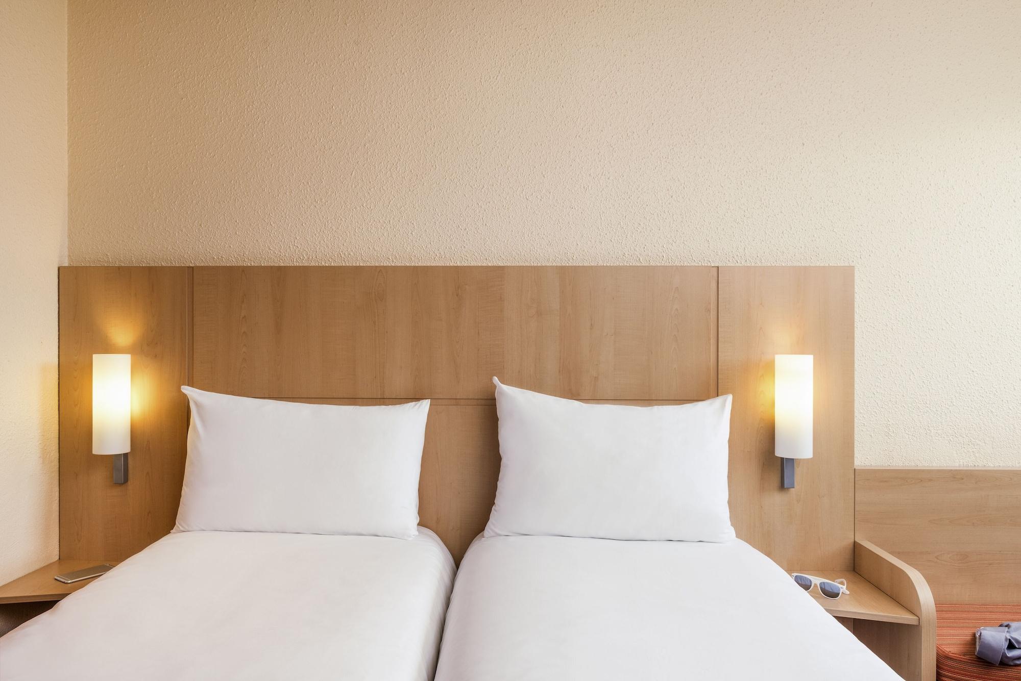 Hotel Ibis Cergy Pontoise Le Port Exteriér fotografie