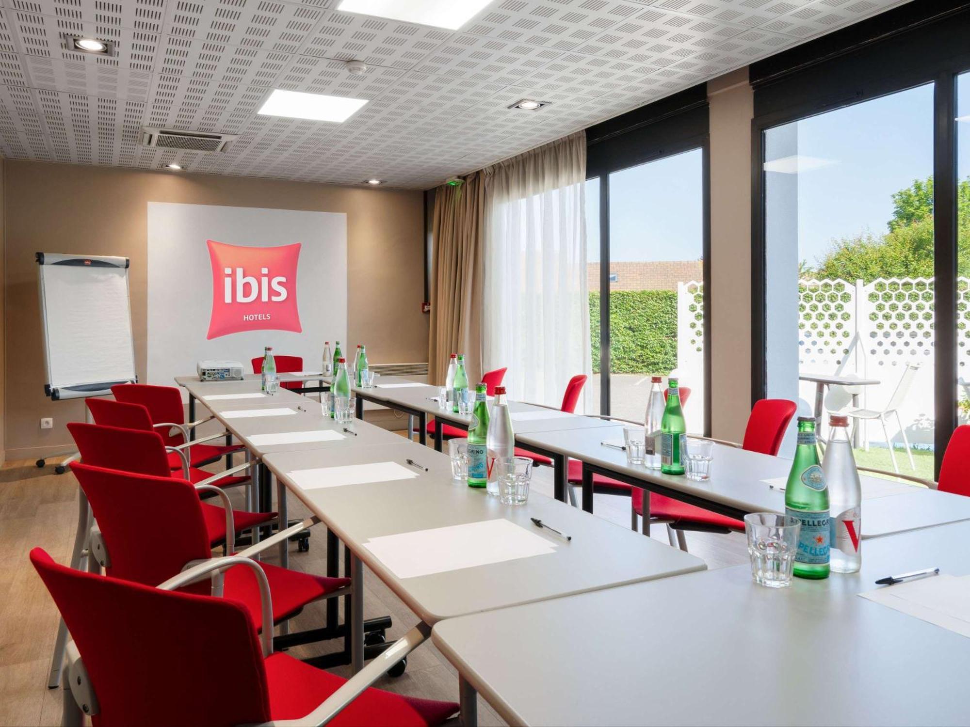 Hotel Ibis Cergy Pontoise Le Port Exteriér fotografie