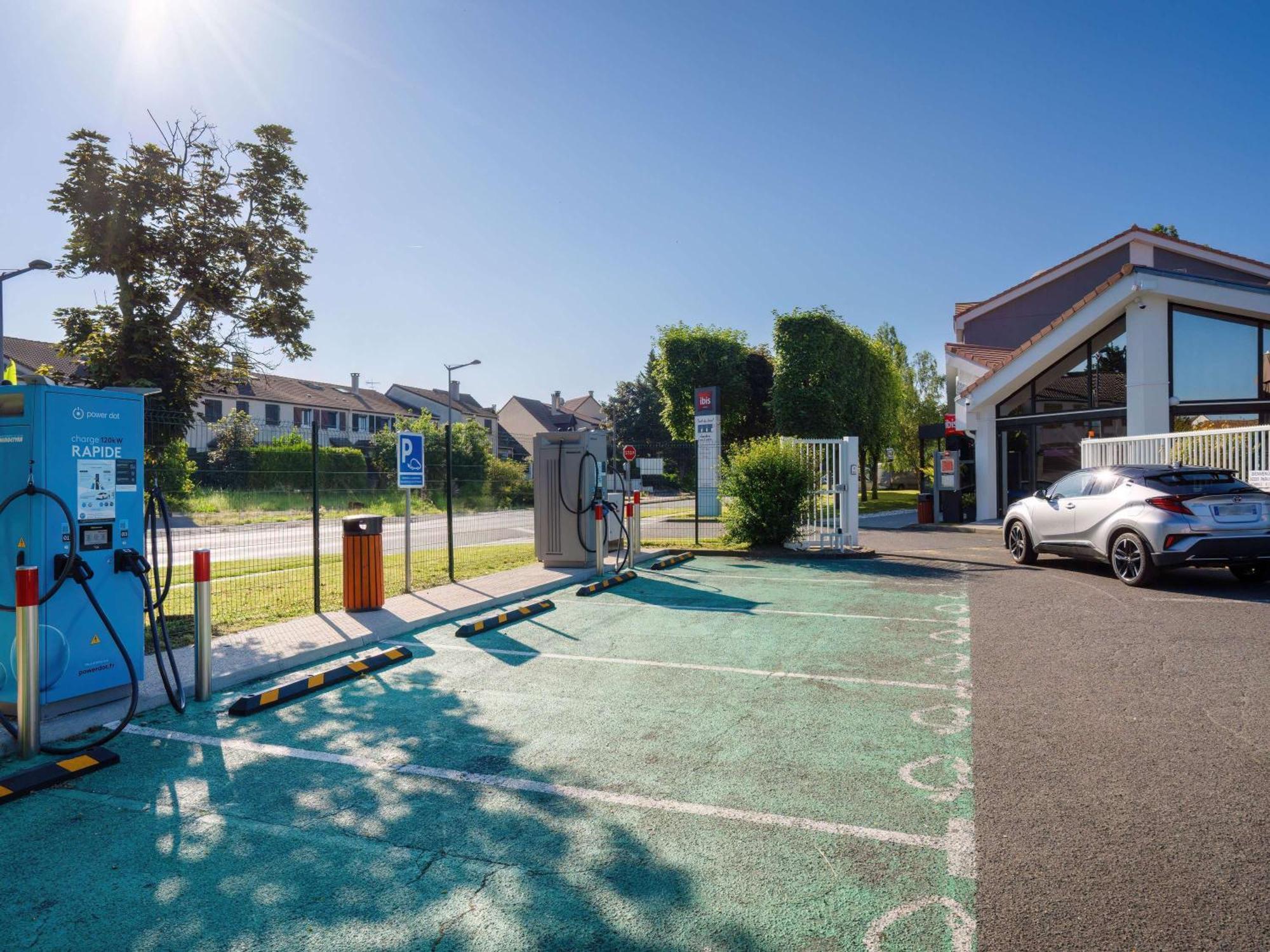 Hotel Ibis Cergy Pontoise Le Port Exteriér fotografie