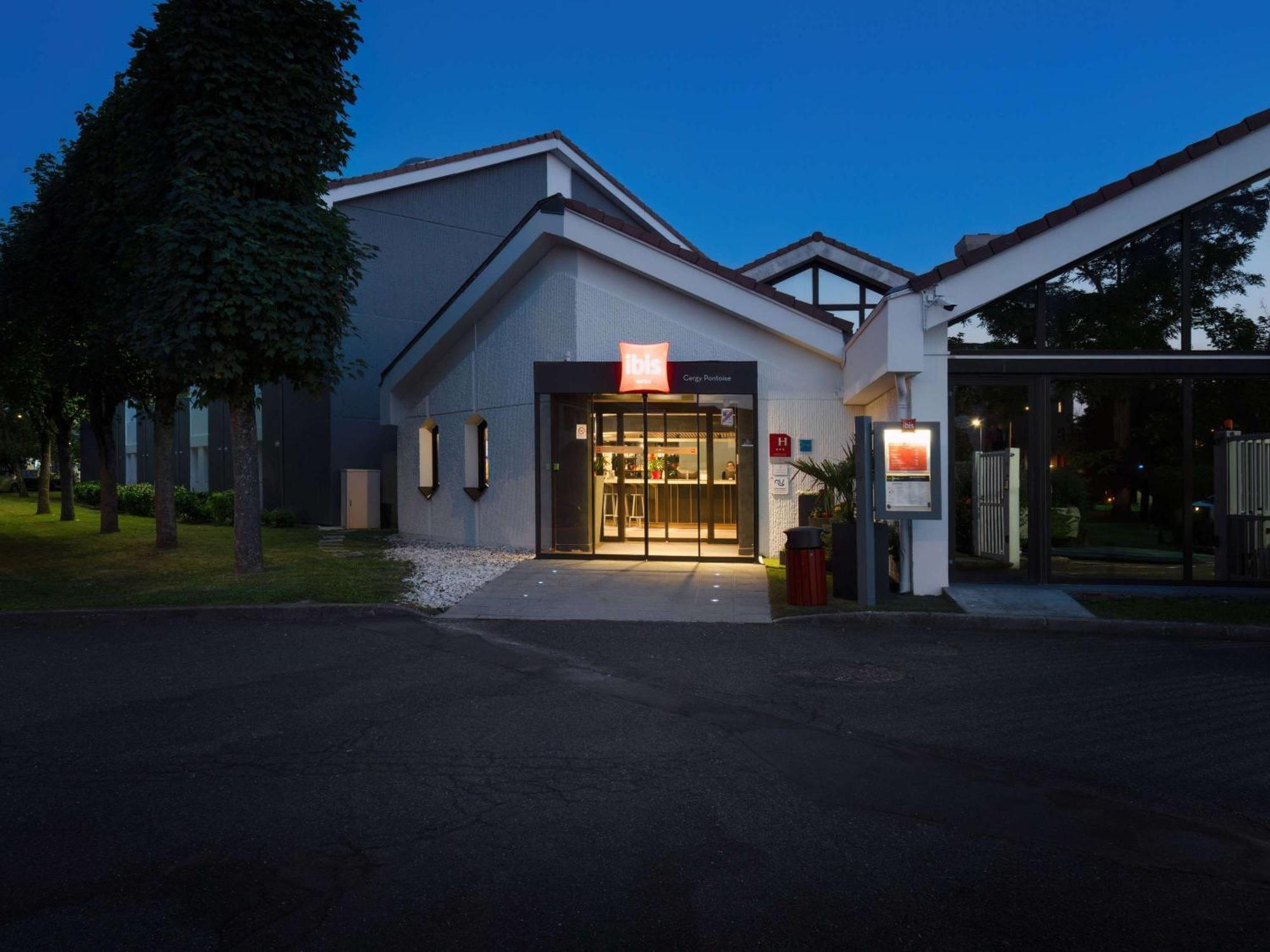 Hotel Ibis Cergy Pontoise Le Port Exteriér fotografie